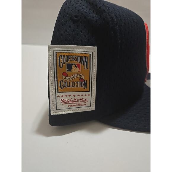 New York Yankees Logo Mitchell & Ness MLB Blue Cooperstown Fitted Hat Size 8 - Picture 5 of 11
